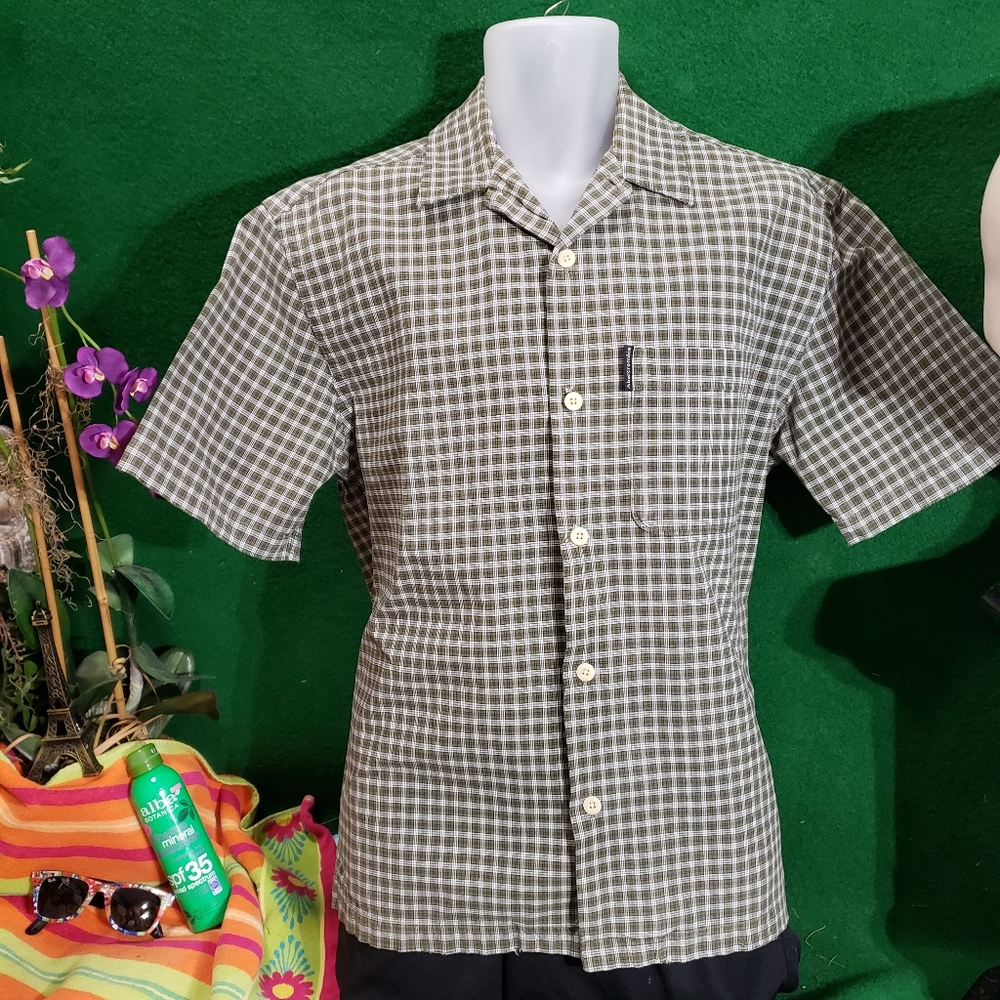 Men's vintage Abercrombie and Fitch shirt small
